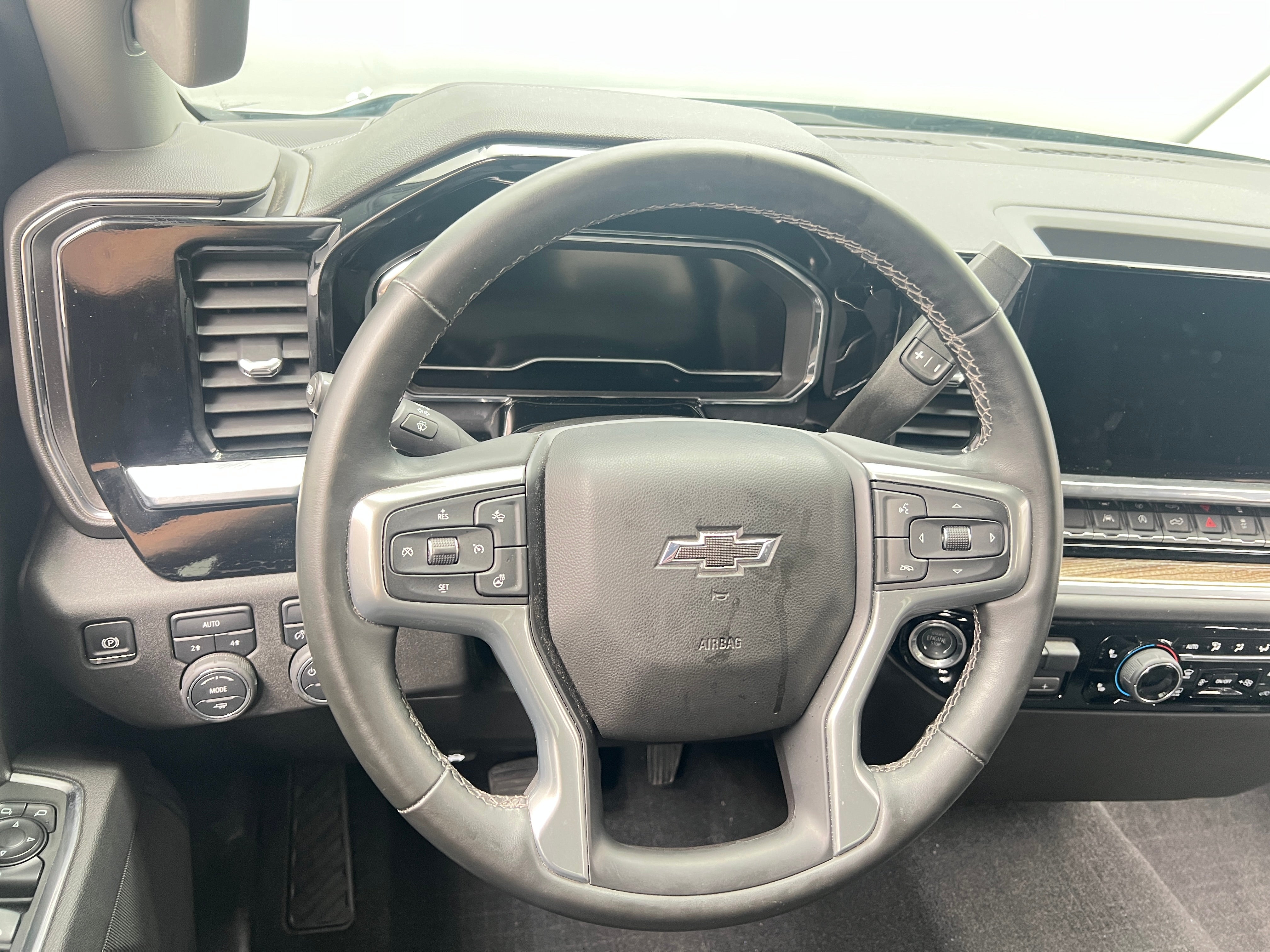 chevrolet silverado 1500 2025 1GCPKEEK5SZ338010 image chevrolet silverado 1500 2025 1GCPKEEK5SZ338010 image